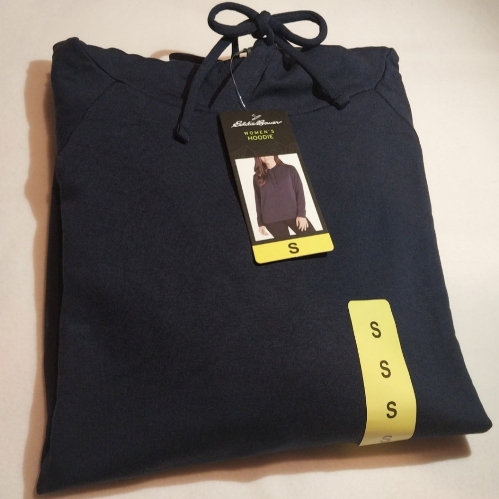 Woman Eddie Bauer hoodie.